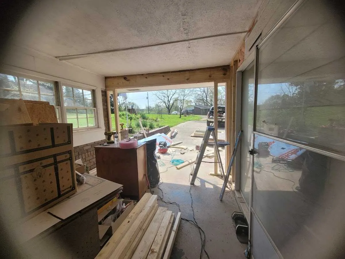 Air movers and dehumidifier for Water Mitigation Services in Buena Vista